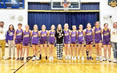 Centerville junior high basketball wins tournament